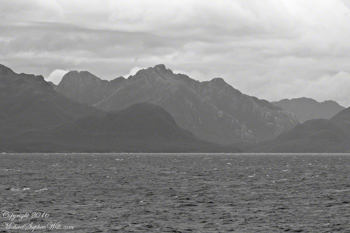 The craggy heights of the Larenas Peninsula