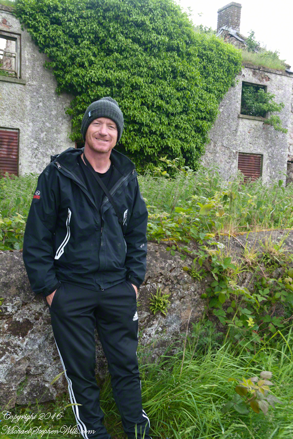 Schoolhouse Ruin stone fence– CLICK ME!!!!