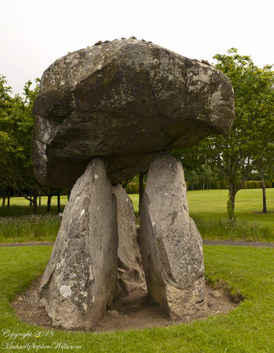 Proleek Gallery Grave